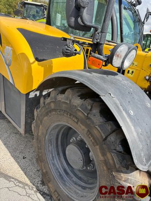 Chariot élévateur télescopique New Holland TH 7.42 