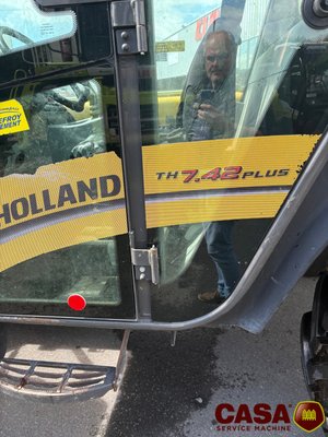 Chariot élévateur télescopique New Holland TH 7.42 
