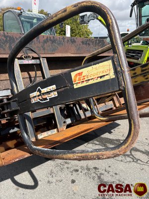 Chariot élévateur télescopique New Holland TH 7.42 