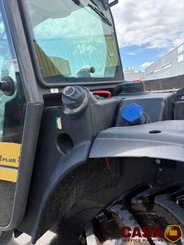 Chariot élévateur télescopique New Holland TH 7.42 