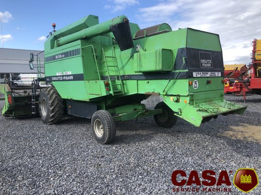Moissonneuse batteuse Deutz-Fahr M 3630