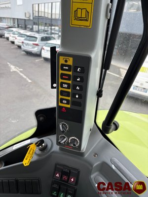 Tracteur agricole Claas axion 810 cebis 