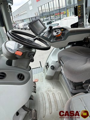 Tracteur agricole Claas axion 810 cebis 