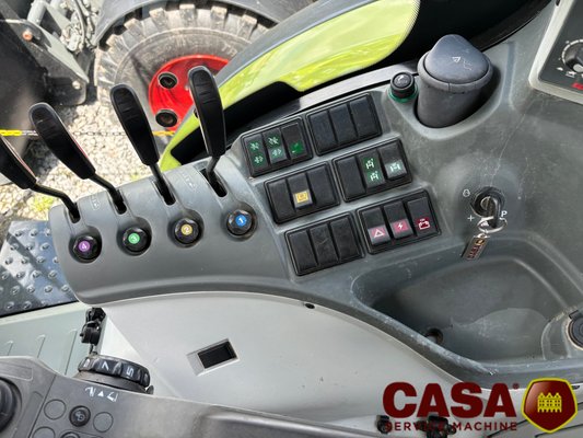 Tracteur agricole Claas Arion 610 CIS 