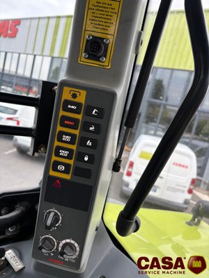 Tracteur agricole Claas Arion 640 Cebis