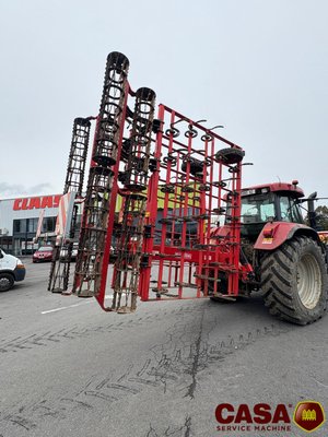 Combiné de préparation de sol - URNG