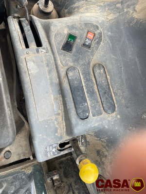 Tracteur agricole New Holland TS 100 avec chargeur 