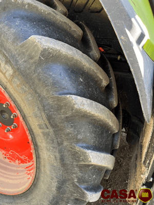 Tracteur agricole Claas Axion 810 Cmatic 