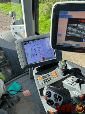 Tracteur agricole Claas Axion 810 Cmatic 