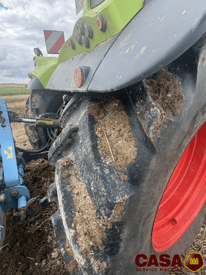 Tracteur agricole Claas Arion 660 cebis cmatic 