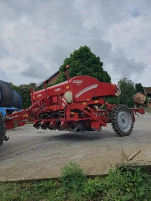 Planteuse de pommes de terre Grimme GB 430