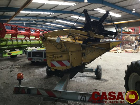 Moissonneuse batteuse New Holland TX 34