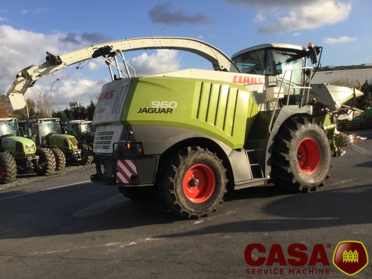Ensileuse automotrice Claas JAGUAR 960 ORBIS 750
