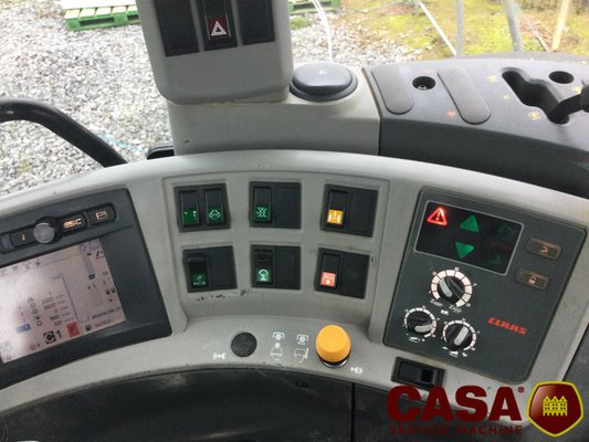 Tracteur agricole Claas Axion 840 cebis 