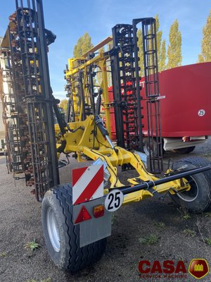 Combiné de préparation de sol BEDNAR SO 6000 profi 