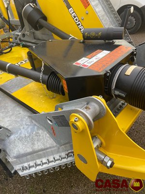 Broyeur à axe horizontal BEDNAR Mulcher MZ 4500