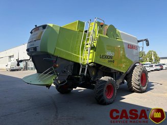 Moissonneuse batteuse Claas Lexion 650