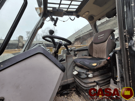 Chariot télescopique agricole Cat TH 408 D