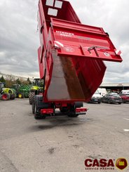 Benne agricole Kramp BigBody 750