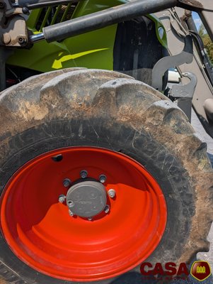 Tracteur agricole Claas Arion 440