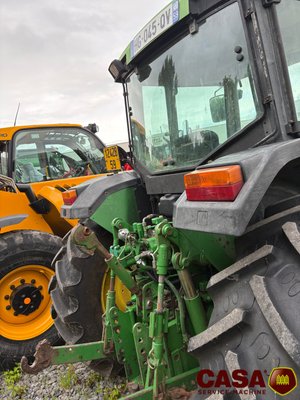 Tracteur agricole John Deere 6010 SE