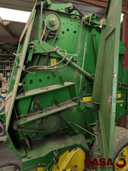 Presse à balles rondes John Deere 582