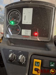 Moissonneuse batteuse Claas Avero 240 