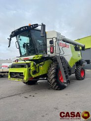 Moissonneuse batteuse Claas Trion 640