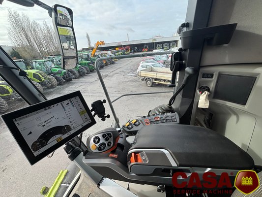 Moissonneuse batteuse Claas Trion 640