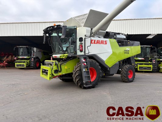 Moissonneuse batteuse Claas Trion 750