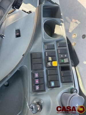 Tracteur agricole Claas Axion 800 Cmatic - CIS +