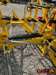 Déchaumeur à dents BEDNAR versatill VN 6000 L 