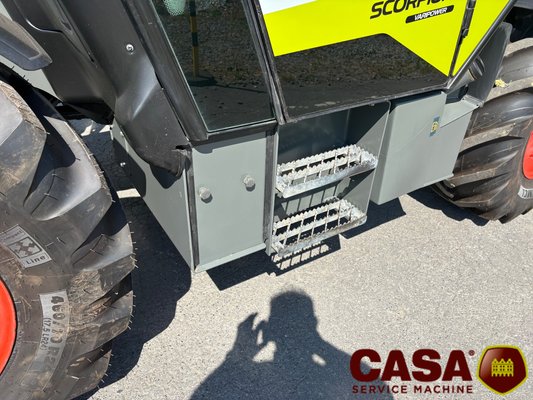 Chariot télescopique agricole Claas scorpion 6035