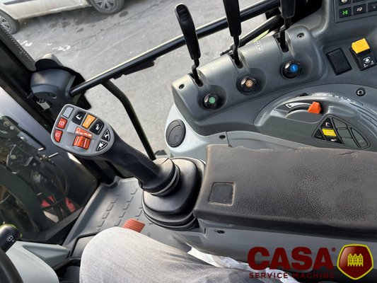 Tracteur agricole Claas Arion 430 cis - chargeur U 508