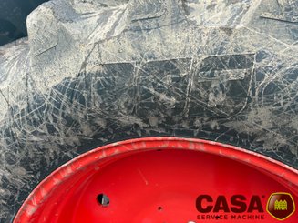 Tracteur agricole Claas axion 810 cis