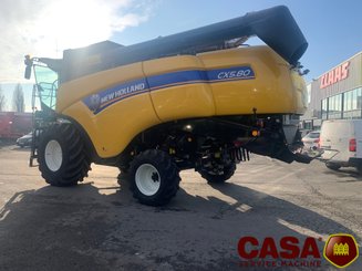 Moissonneuse batteuse New Holland CX 5.80
