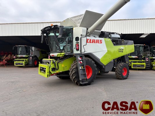 Moissonneuse batteuse Claas Trion 750