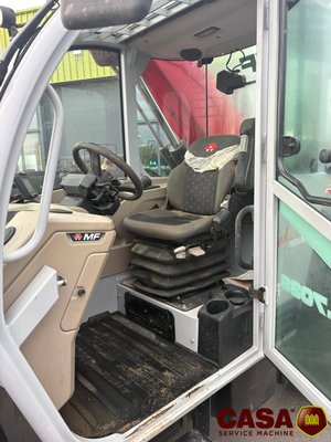 Chariot télescopique agricole MF TH 7038 