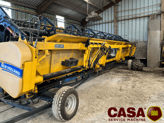 Moissonneuse batteuse New Holland CR 9.90 Révélation 
