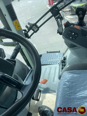 Tracteur agricole Claas Axion 800 Cmatic GPS 