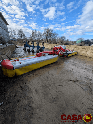 Faucheuse Pöttinger groupe de fauche