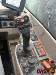 Chariot télescopique agricole MF TH 7038 