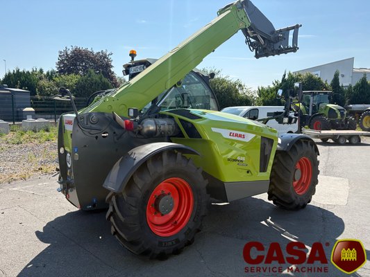 Chariot télescopique agricole Claas scorpion 6035