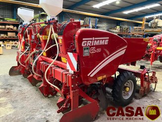 Planteuse de pommes de terre Grimme GL 420