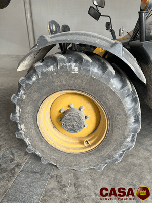 Chariot télescopique agricole Caterpillar TH 407 