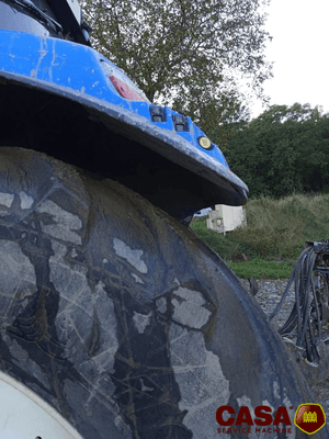 Tracteur agricole New Holland T 7.230 chargeur 