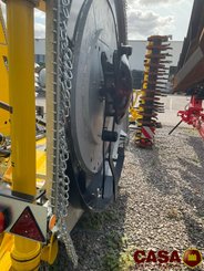 Broyeur à axe horizontal BEDNAR Mulcher MZ 6000