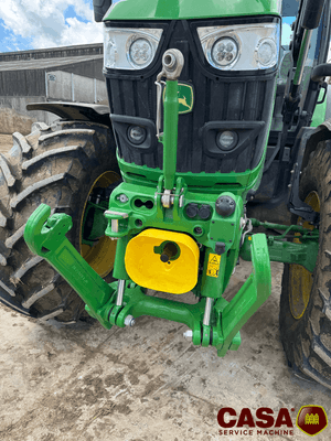 Tracteur agricole John Deere 6R155 avec chargeur 