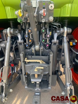 Tracteur agricole Claas ARION 650 CIS