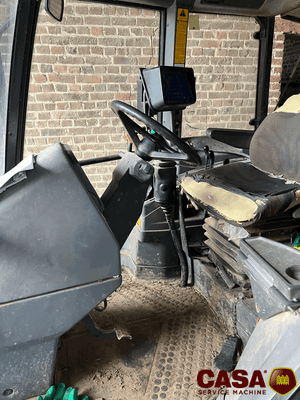 Tracteur agricole New Holland 6640
